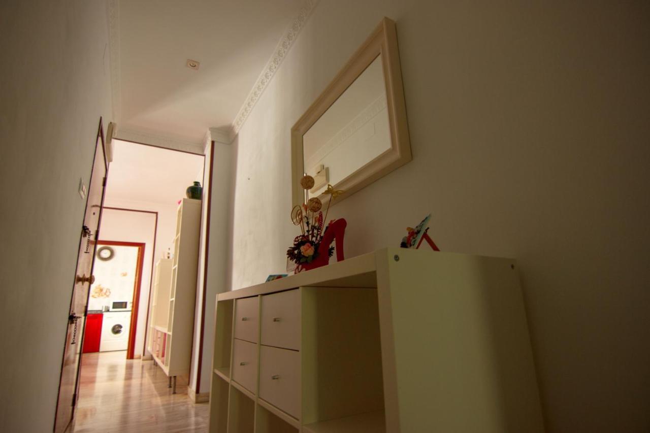 Rentalsevilla Centrico Apartamento Junto Al Guadalquivir Con Parking Coche Mediano Экстерьер фото