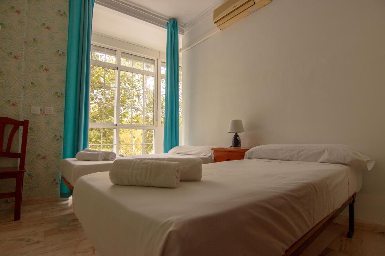 Rentalsevilla Centrico Apartamento Junto Al Guadalquivir Con Parking Coche Mediano Экстерьер фото